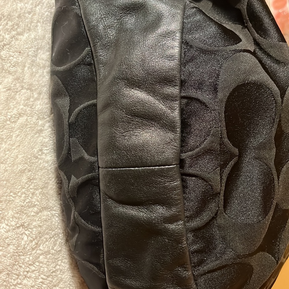 Coach black hobo style bag - Picture 6 of 11